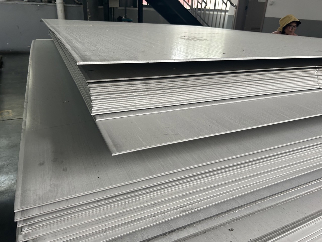 2B beëindigt de BEDELAARS Hairline Spiegel 430 de Dikte van het Roestvrij staalblad AISI 0.3mm150mm