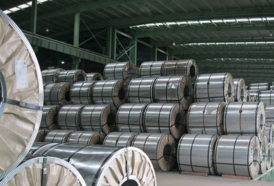 0.3mm-3.0mm roestvrij staal strip spoel snijden standaard export pakket 1000mm